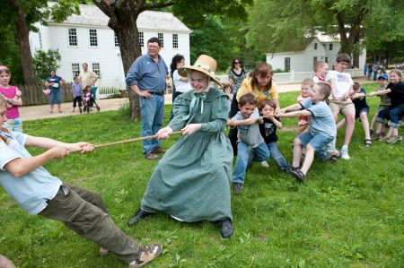 French & English (Tug of War) on the Common